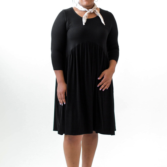 Agnes & Dora Dresses & Skirts - Muse Midi Dress Black